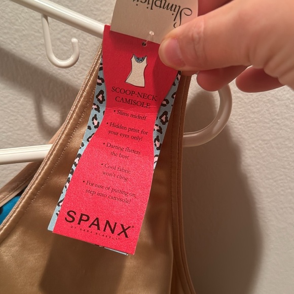 NWT Scoop Neck Camisole Nude 2x - Picture 3 of 6